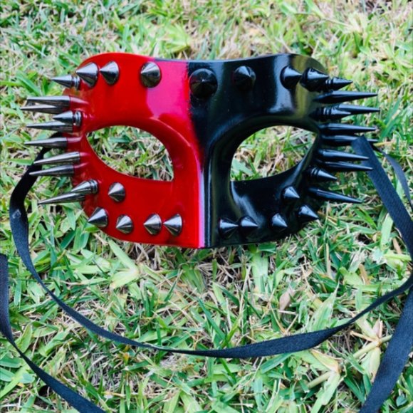 Steampunk Red Black Costume Spikes Masquerade Eye Mask For Men and Women - Picture 1 of 3
